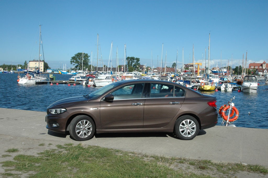 Fiat Tipo 1.6 - czy zasługuje na pochwały?