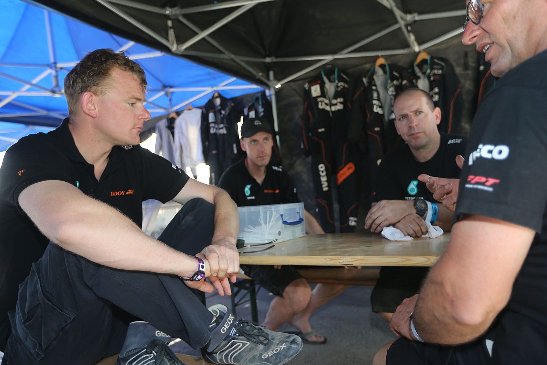 Dakar 2016: regeneracja sił i maszyn (dzień odpoczynku, galeria)