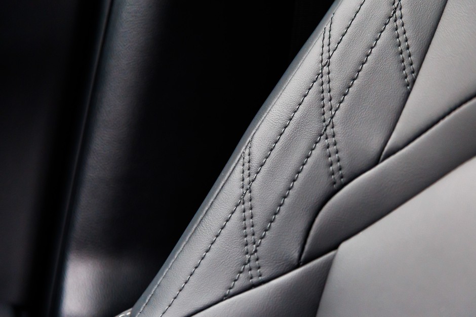 2024 Lexus UX300h