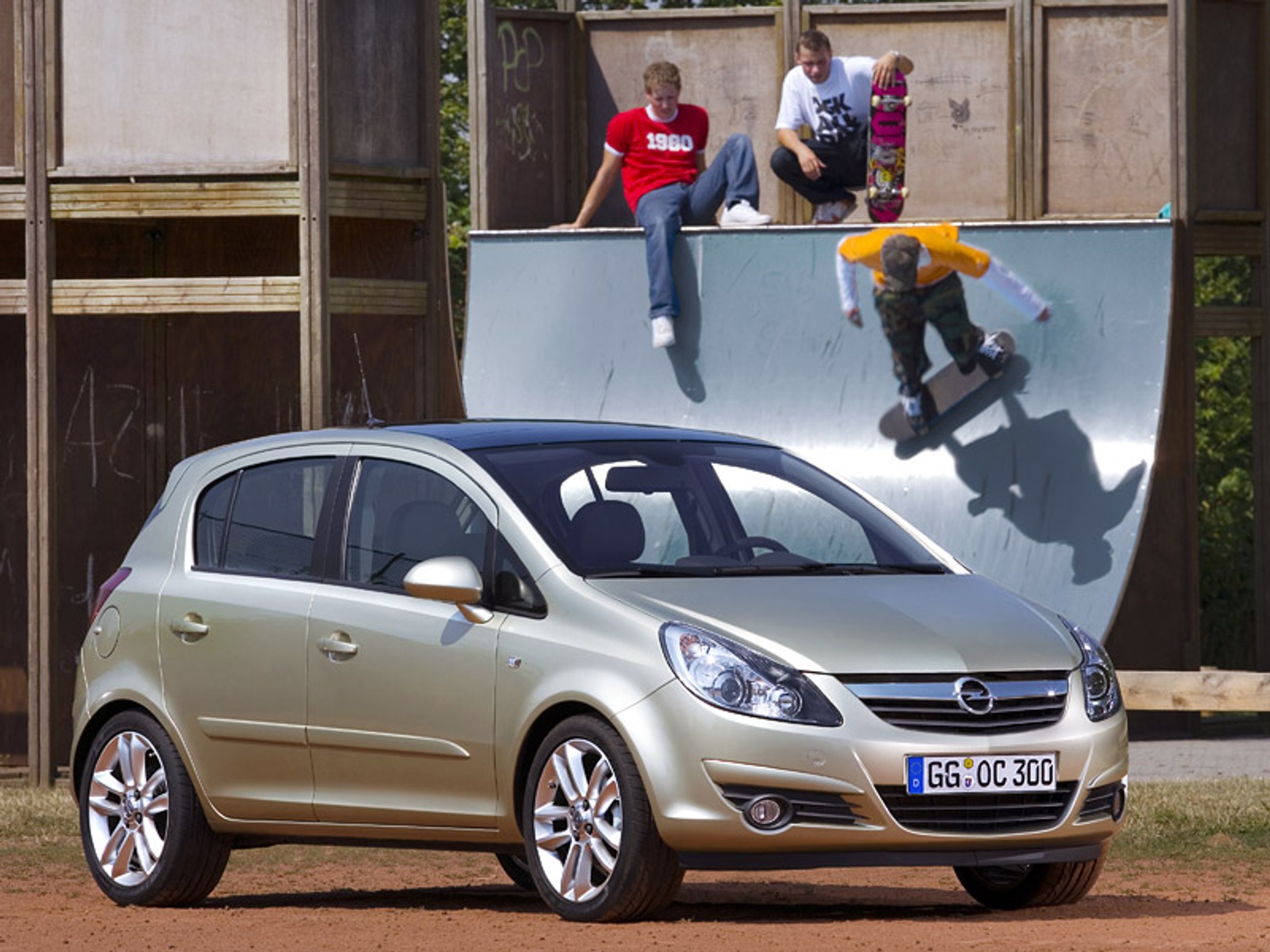 Opel uczcił 25-lecie zakładu w hiszpańskiej Saragossie