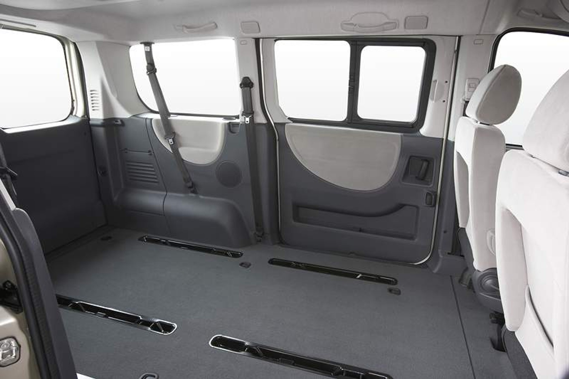 Peugeot Expert Tepee: Od minibusa do dostawczaka