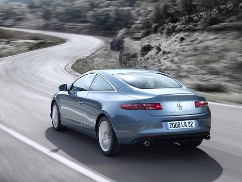 Laguna Coupe uznana przez Playboya za Auto z seksem