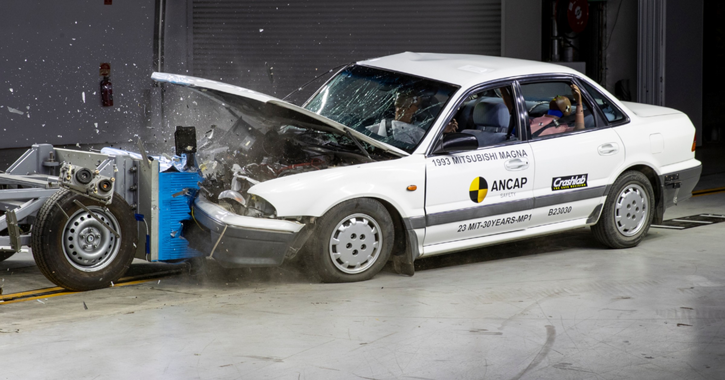 Test zderzeniowy Mitsubishi Magna z 1993 r. w 2023 r.