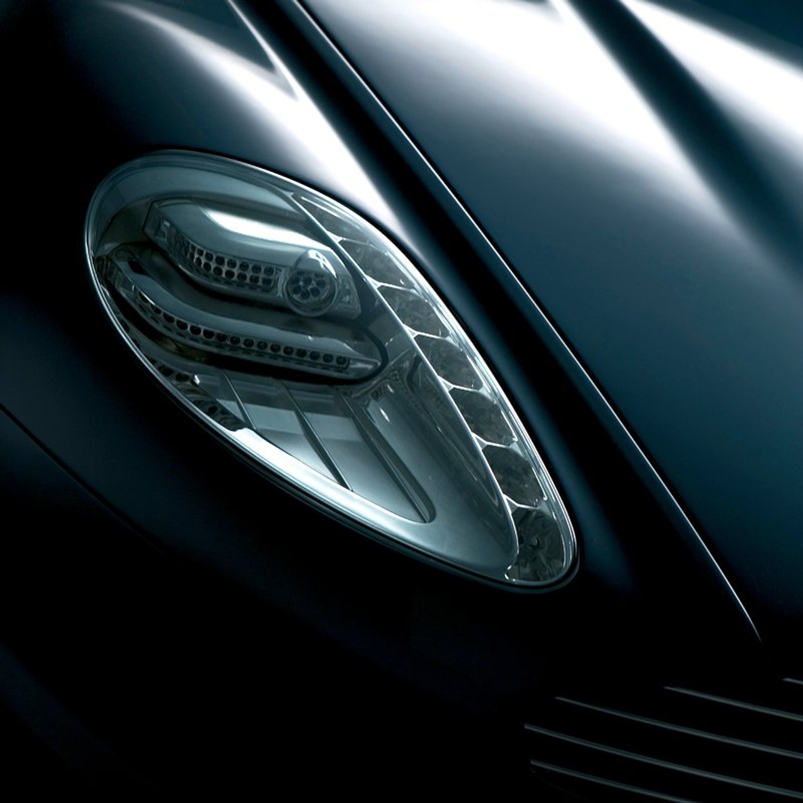 Genewa 2008: Aston Martin Rapide potwierdzony, produkcją zajmie się Magna Steyr