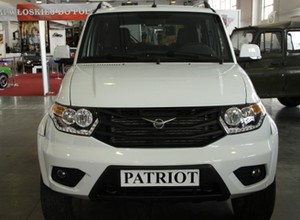UAZ Patriot - prawdziwa terenówka z Rosji (Poznań 2016)