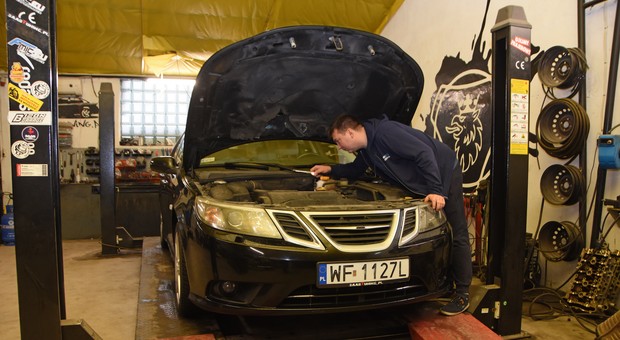 Strach ma szwedzkie oczy - czy warto kupić Saaba 9-3 II z silnikiem benzynowym 2.0?