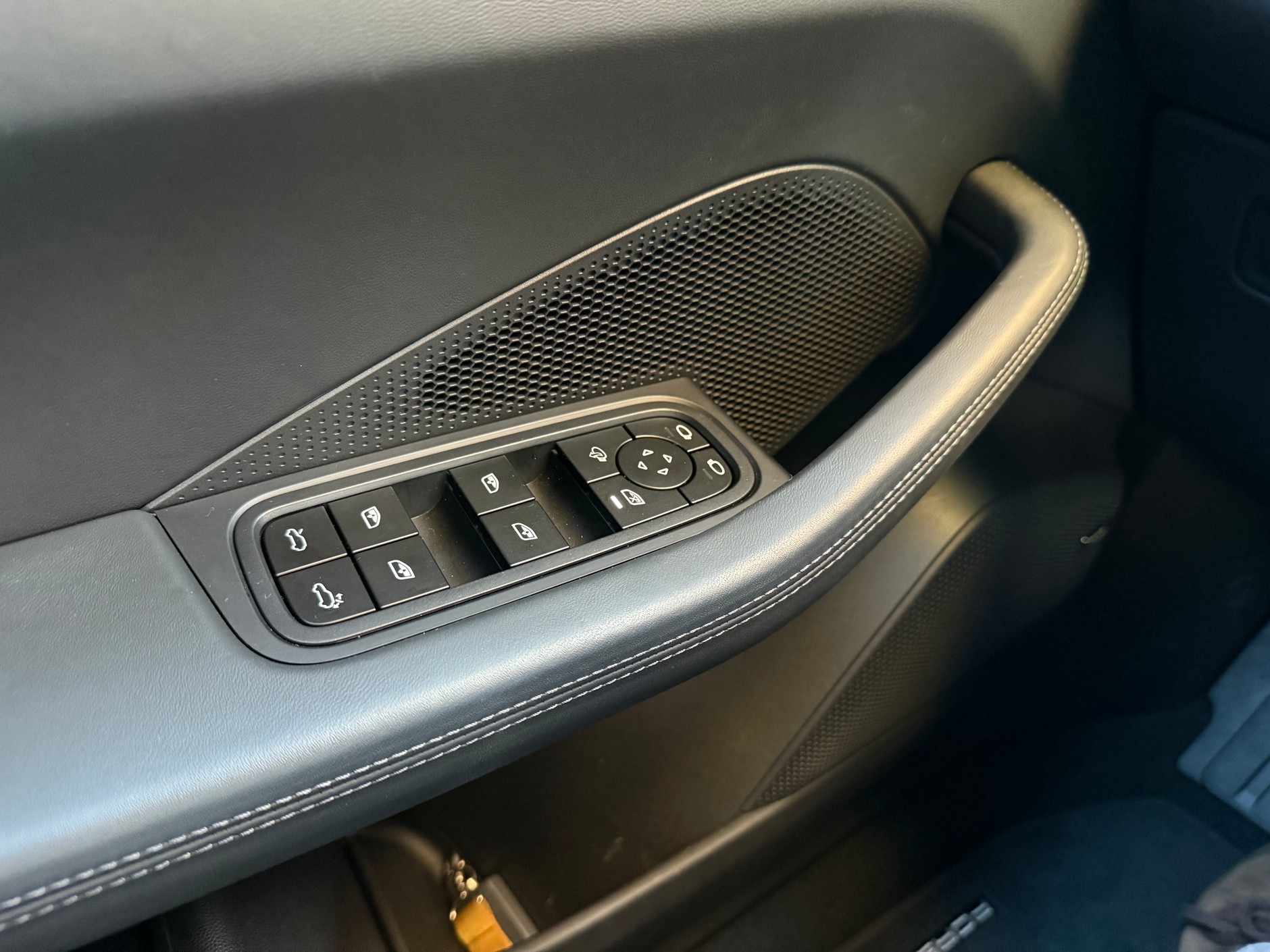 Porsche Macan 4 electric