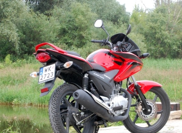 Honda CBF125 – wstęp do turystyki
