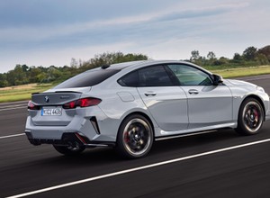 Nowe BMW serii 2 Gran Coupe oficjalnie. Lepsze prowadzenie i multimodalna obsługa