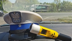 Policjanci z drogówki zatrzymali kierowcę Opla. Wpadł za prędkość, odpowie za znacznie więcej