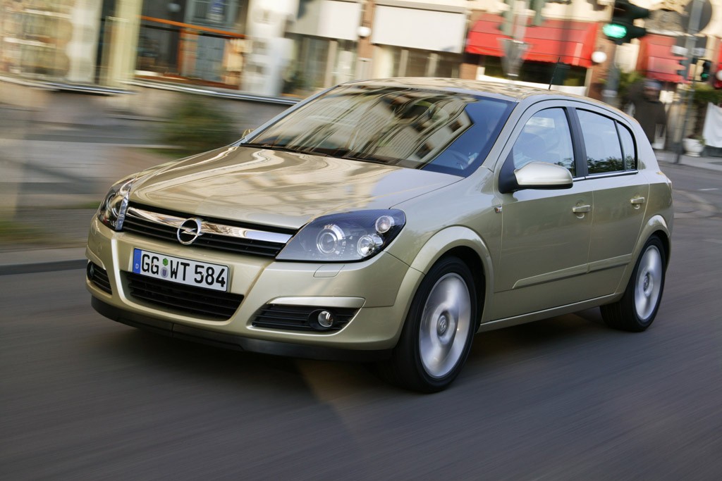 Opel Astra III: lepszy benzyniak 1.6 czy diesel 1.7?