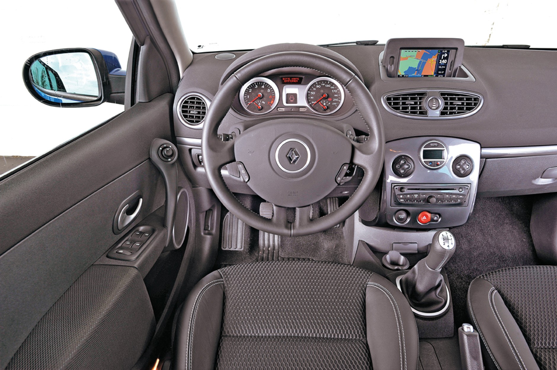 Nowy Volkswagen Polo kontra benzynowa konkurencja - Czy okaże się lepsze od Fiesty, Jazza, i20, Corsy i Clio?