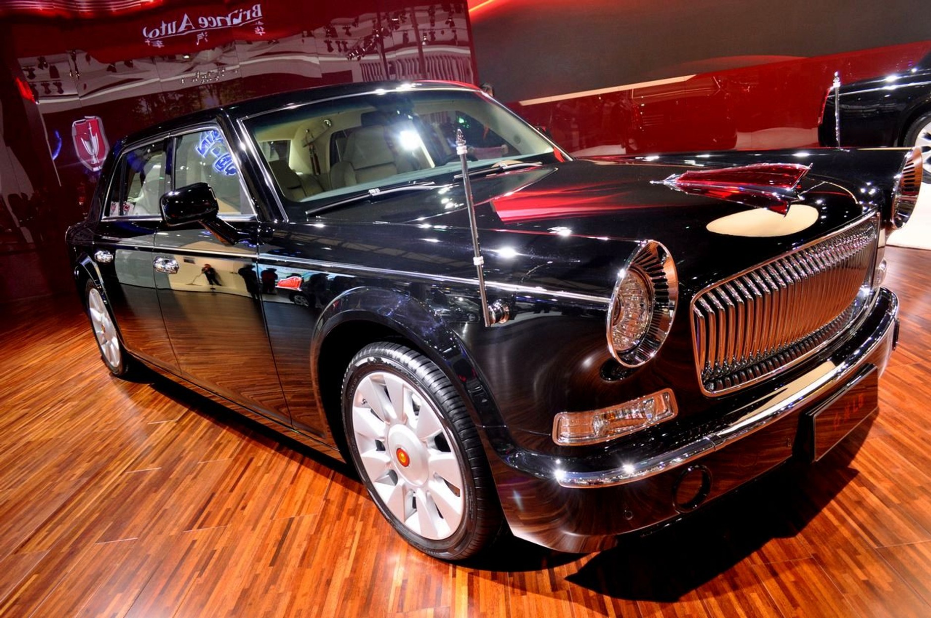 Hong Qi - Red Flag (Szanghaj 2013)