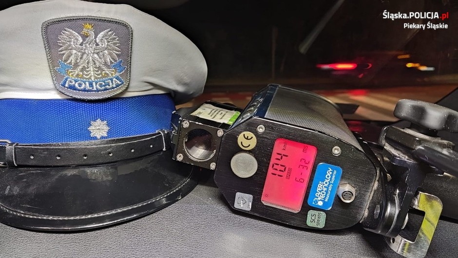 19-latek przekroczył prędkość. Policjanci zabrali mu prawo jazdy