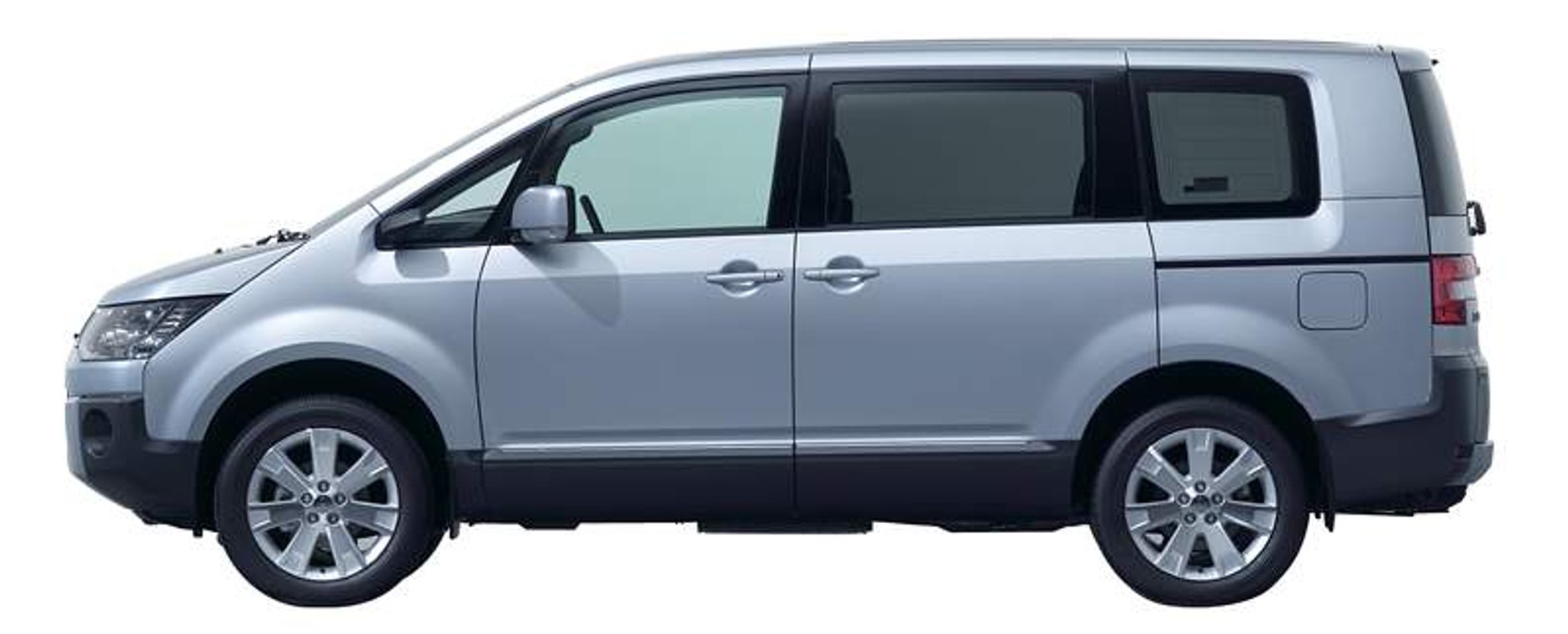 Mitsubishi Delica D:5 – nowe MPV z napędem na cztery koła