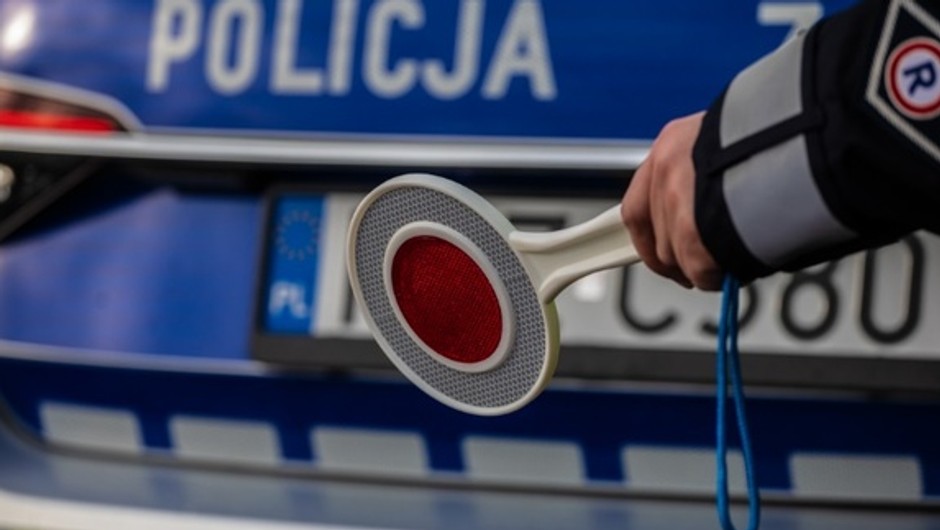 Obraz pochodzący z serwisu https://mazowiecka.policja.gov.pl/wra/aktualnosci/99651,Poszukiwany-z-sadowym-zakazem-kierowania.html