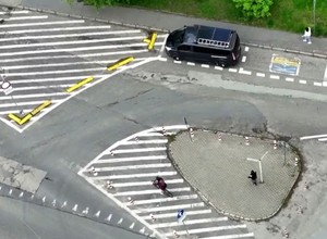 Rowerzyści nie wiedzieli, że obserwuje ich policja. Dostali mandaty [WIDEO]
