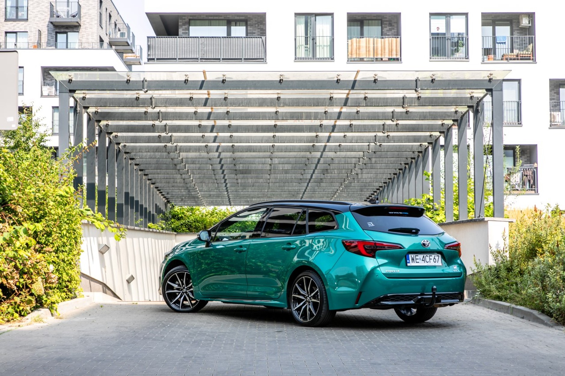 Toyota Corolla 2.0 Hybrid TS Kombi Super Green