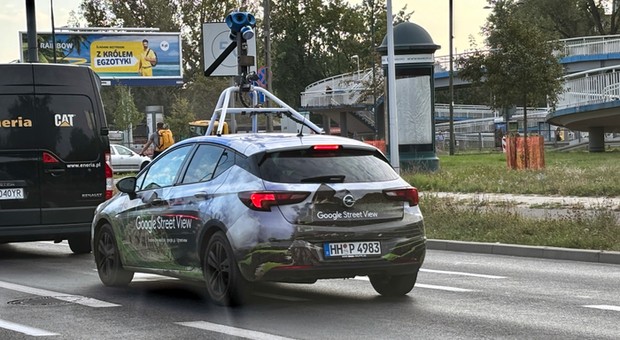 Samochody Google'a na polskich drogach. Są naszpikowane aparatami