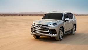 Lexus LX na nowo. Terenówka po królewsku