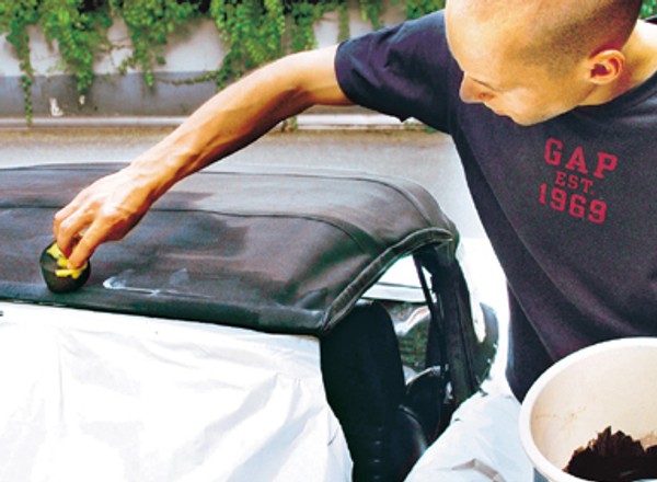 Kabriolet wiosną: Radzimy jak przygotować auto do sezonu
