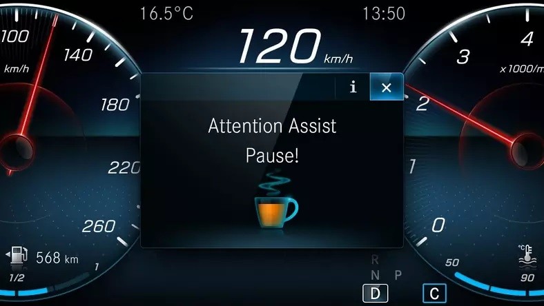 Gdy aktywność kierowcy spada, auto proponuje przerwę