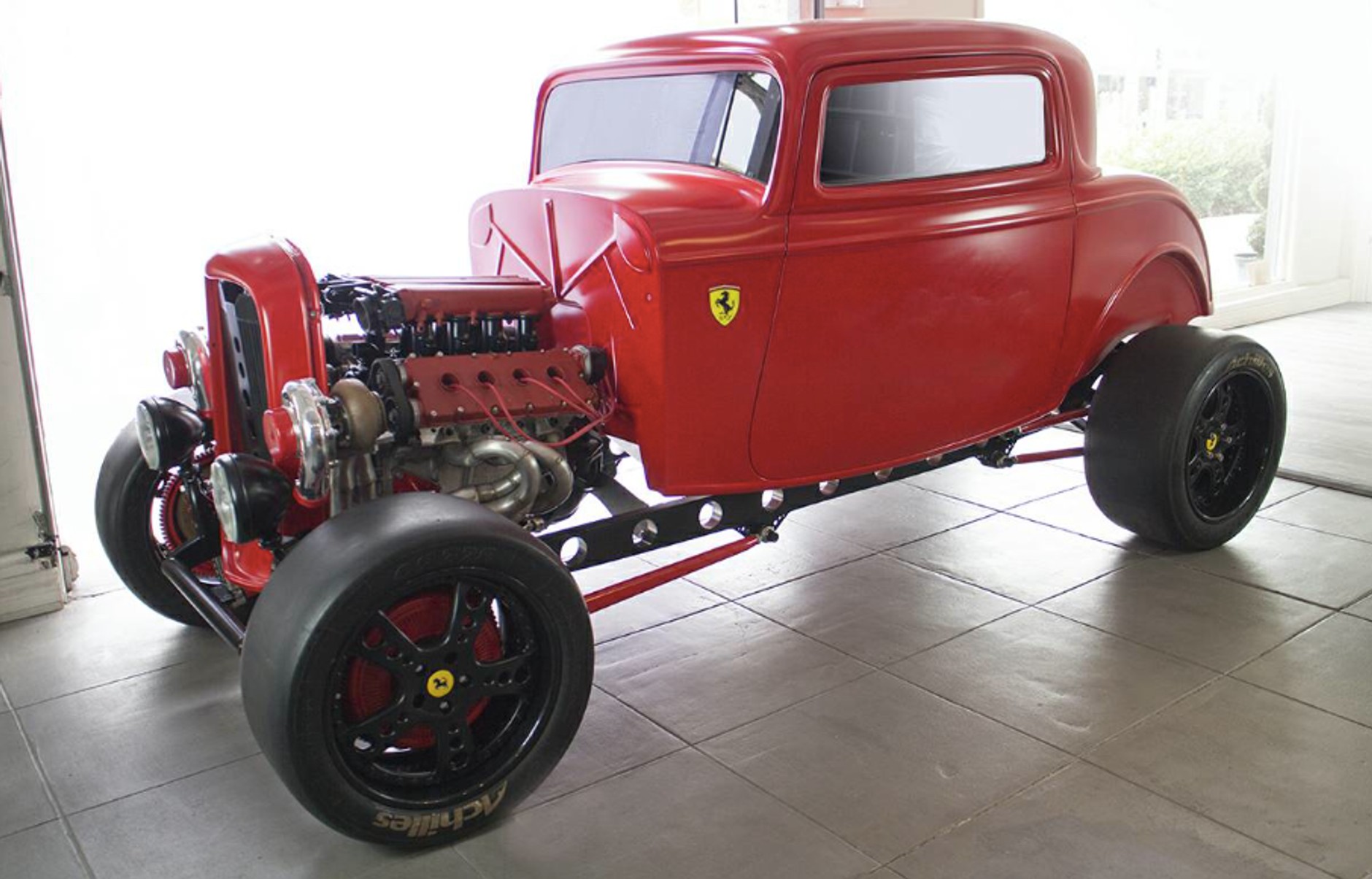 Hot rod Ferrari Turbo