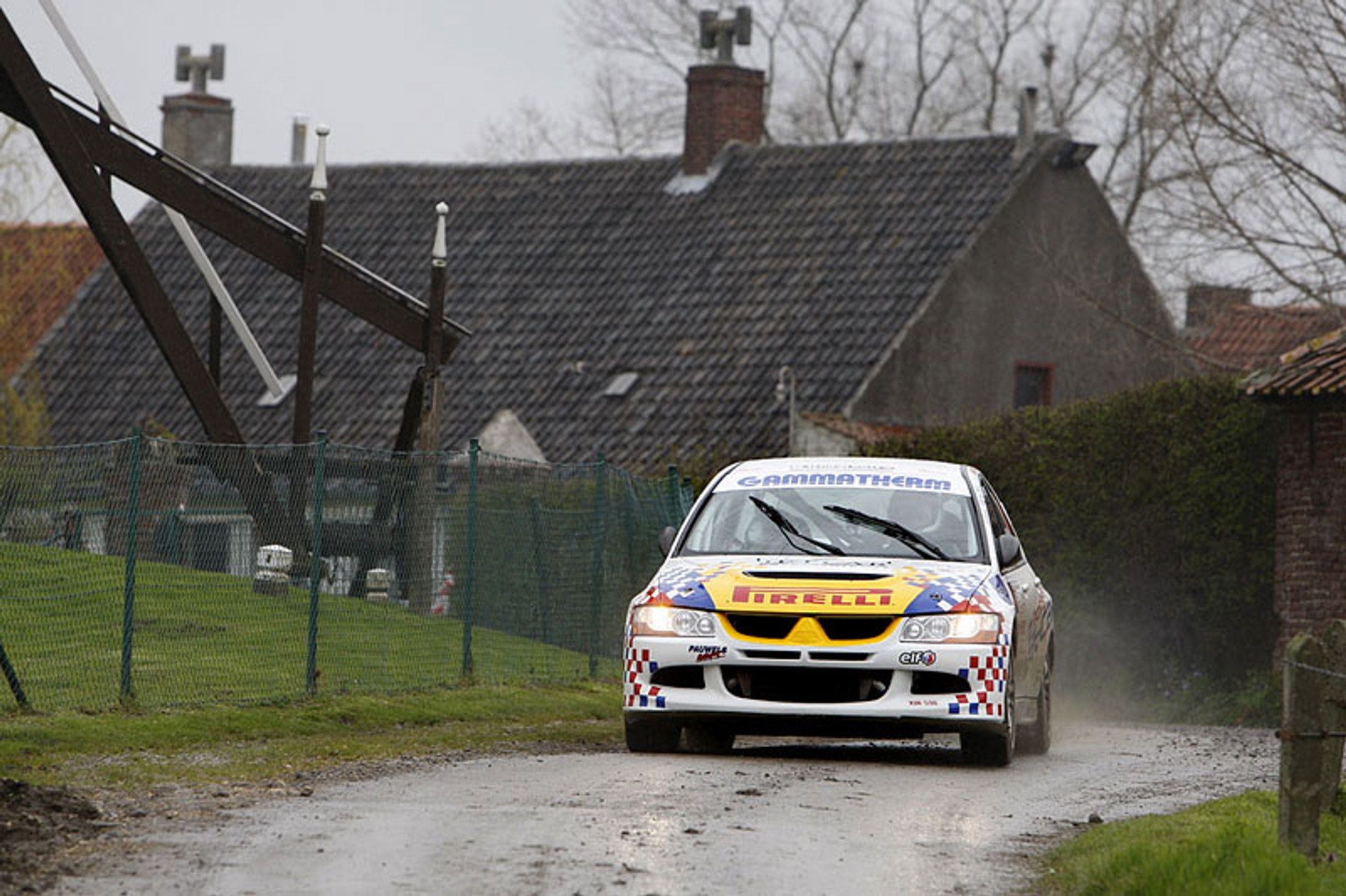 Rajdowcy w Belgii i na Węgrzech, tragiczny wypadek w Austrii