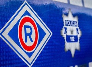 Policja w policji opublikowała dane. Ilu policjantów drogówki wpadło na korupcji?
