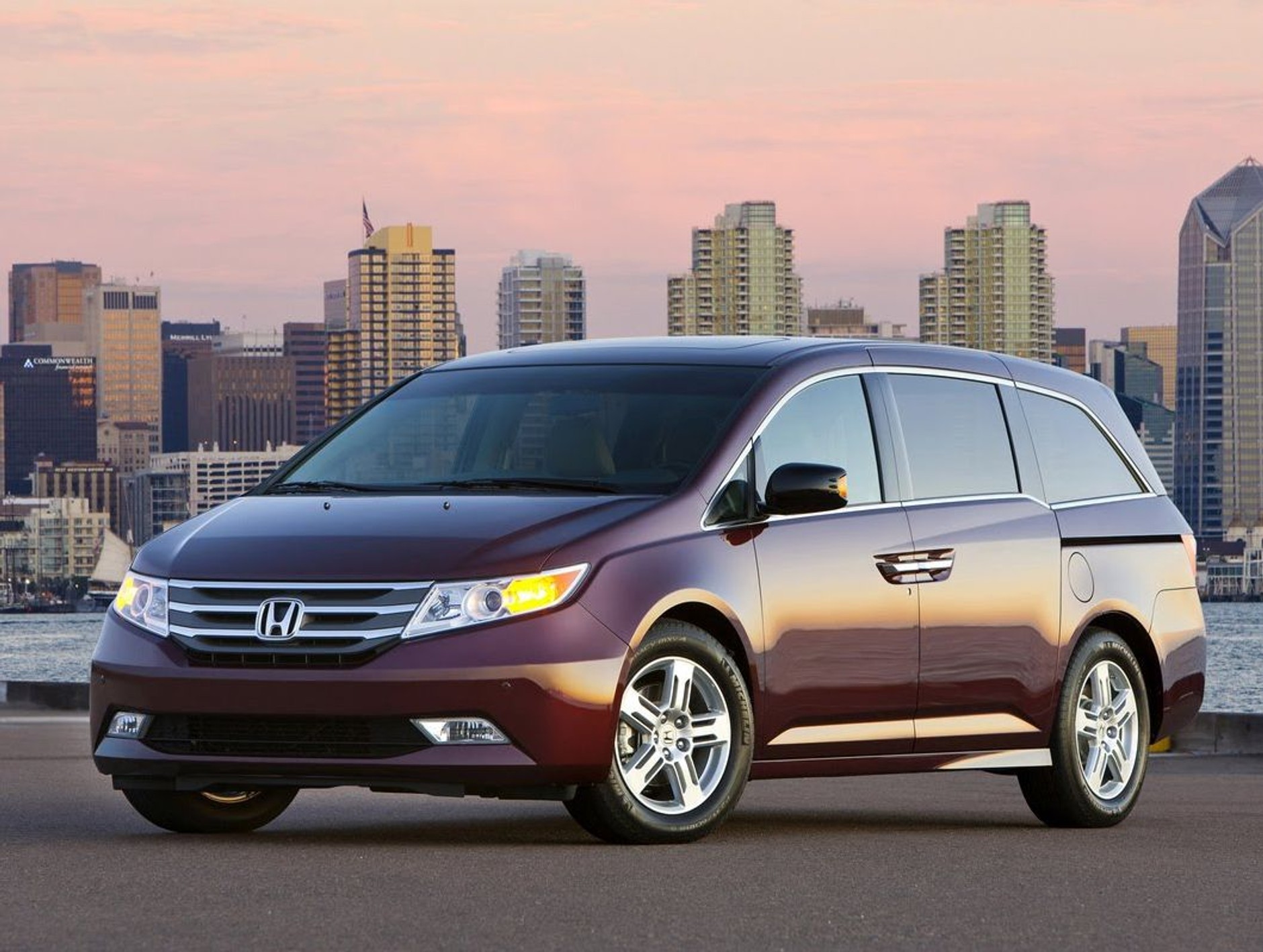 Nowa Honda Odyssey tylko z silnikiem V6