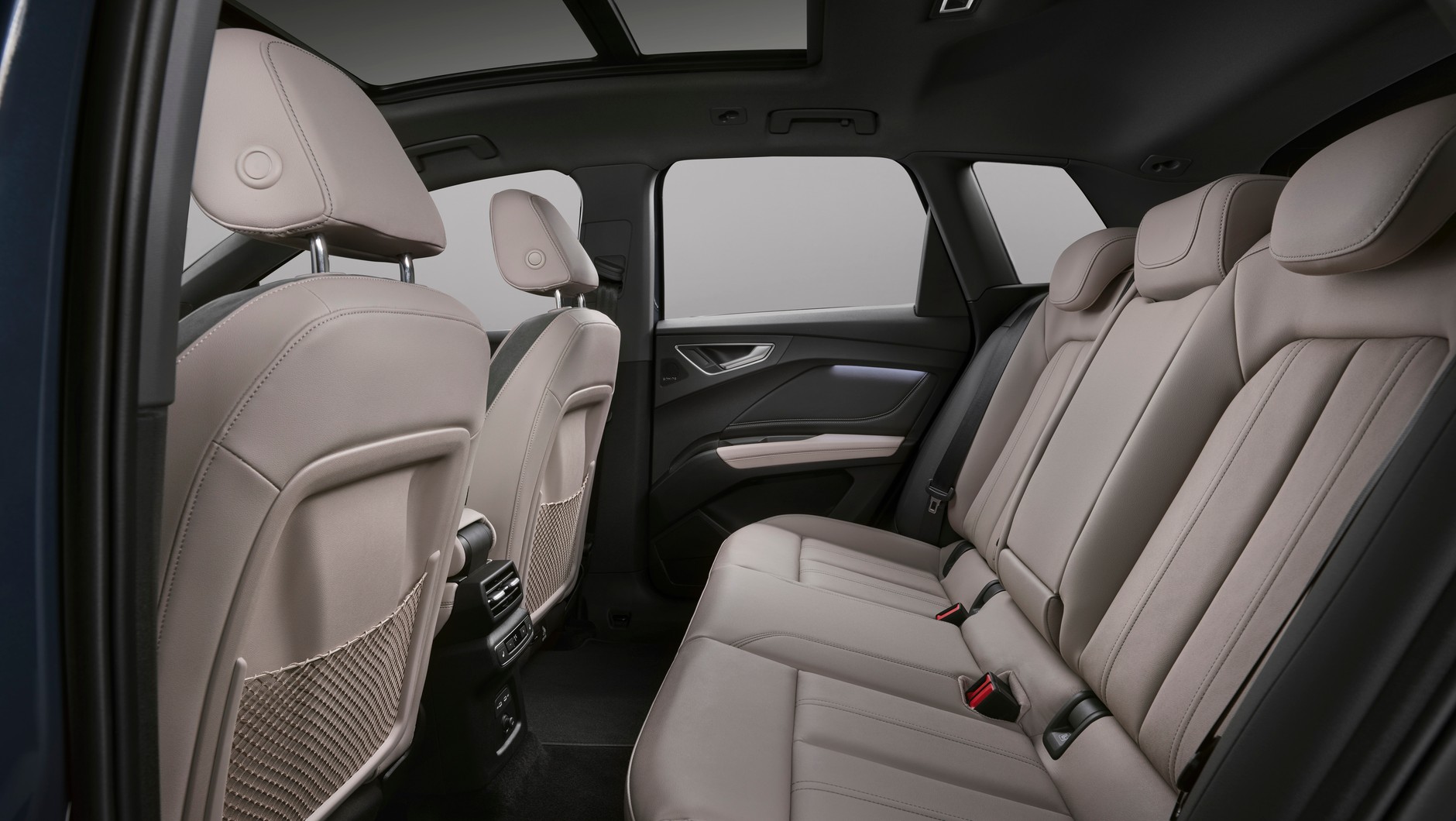 Audi Q4 i Q4 Sportback e-tron 2026