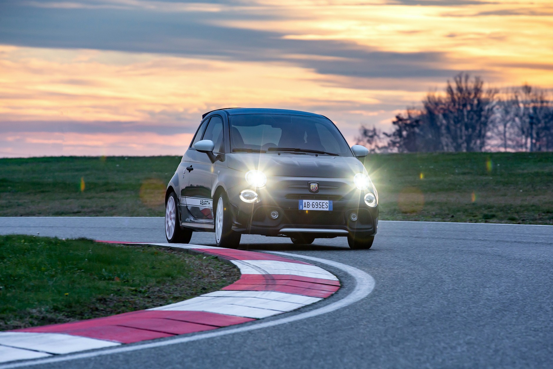 Abarth 695 Esseesse