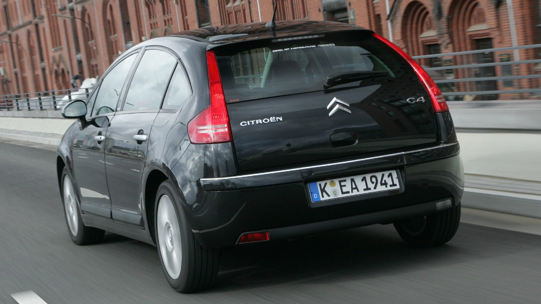 Citroën C4 I (2004-10) 1.6 16V/109 KM