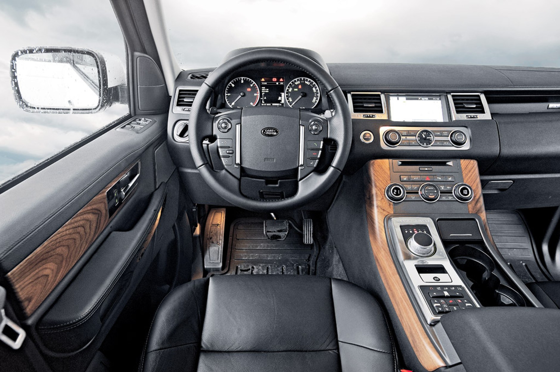 Mercedes ML kontra Range Rover Sport i Volkswagen Touareg: komfortowi podróżnicy