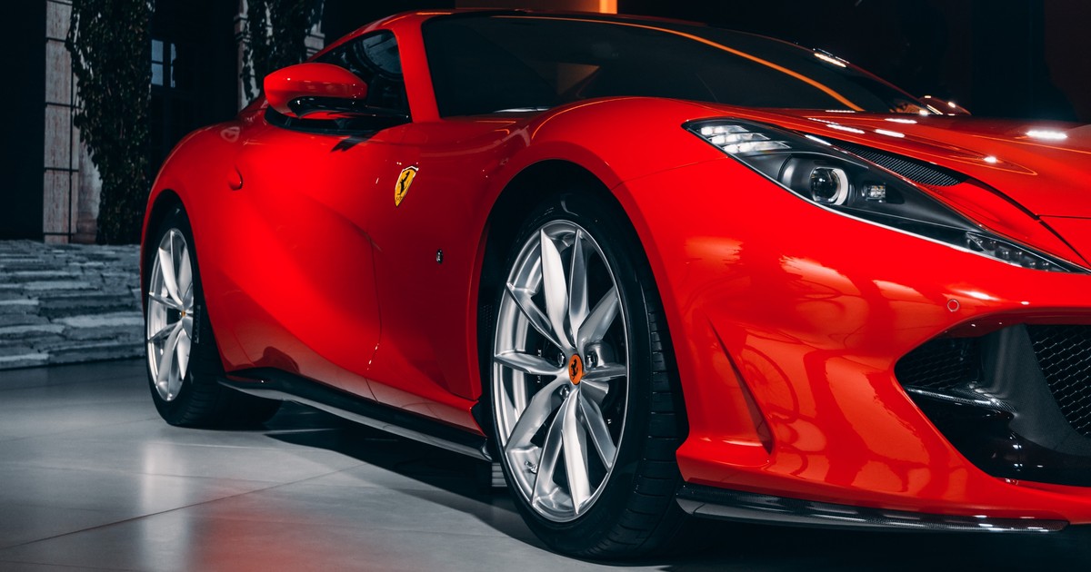 Ferrari 812