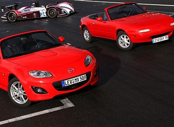Mazda MX5 świętuje na torze Le Mans