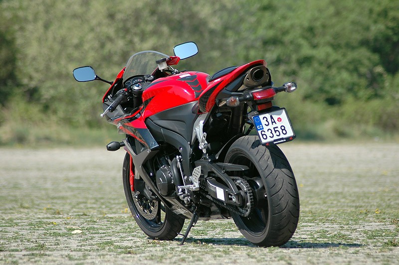 Honda CBR600RR: walka o medal