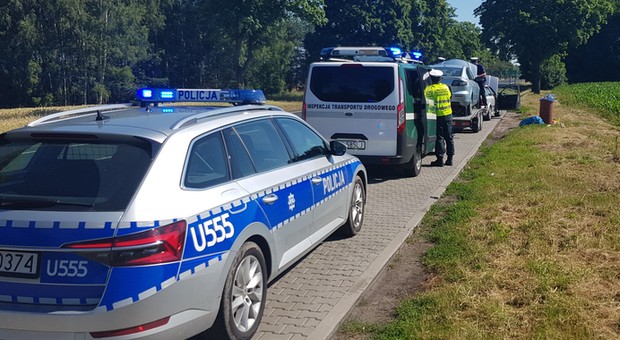 Kierowca auta z lawetą miał sporo na sumieniu. Zaczęło się od braku opłaty e-TOLL