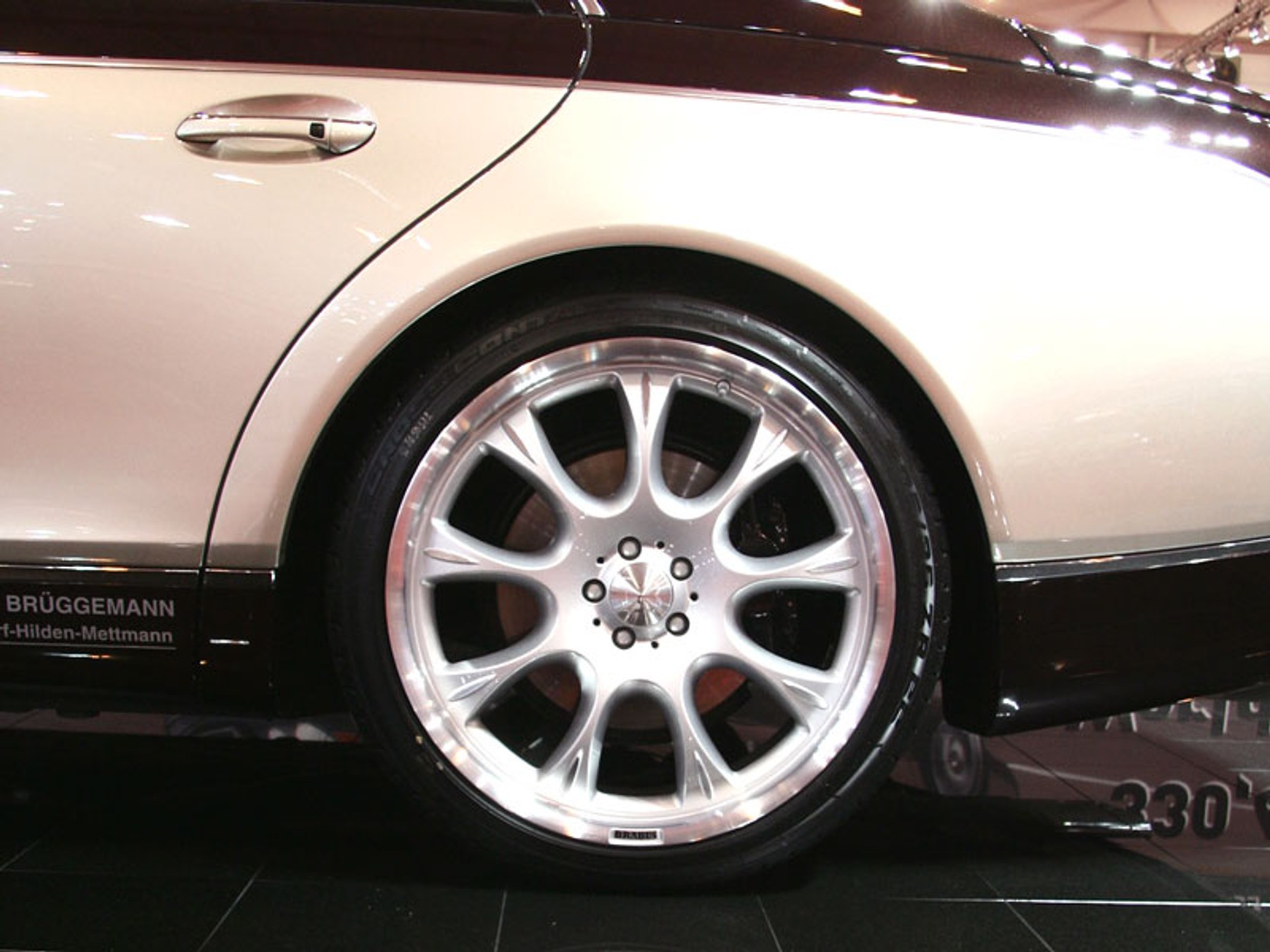 Essen Motor Show 2007: Spoilery, bajery, kilowaty (fotogaleria 4)