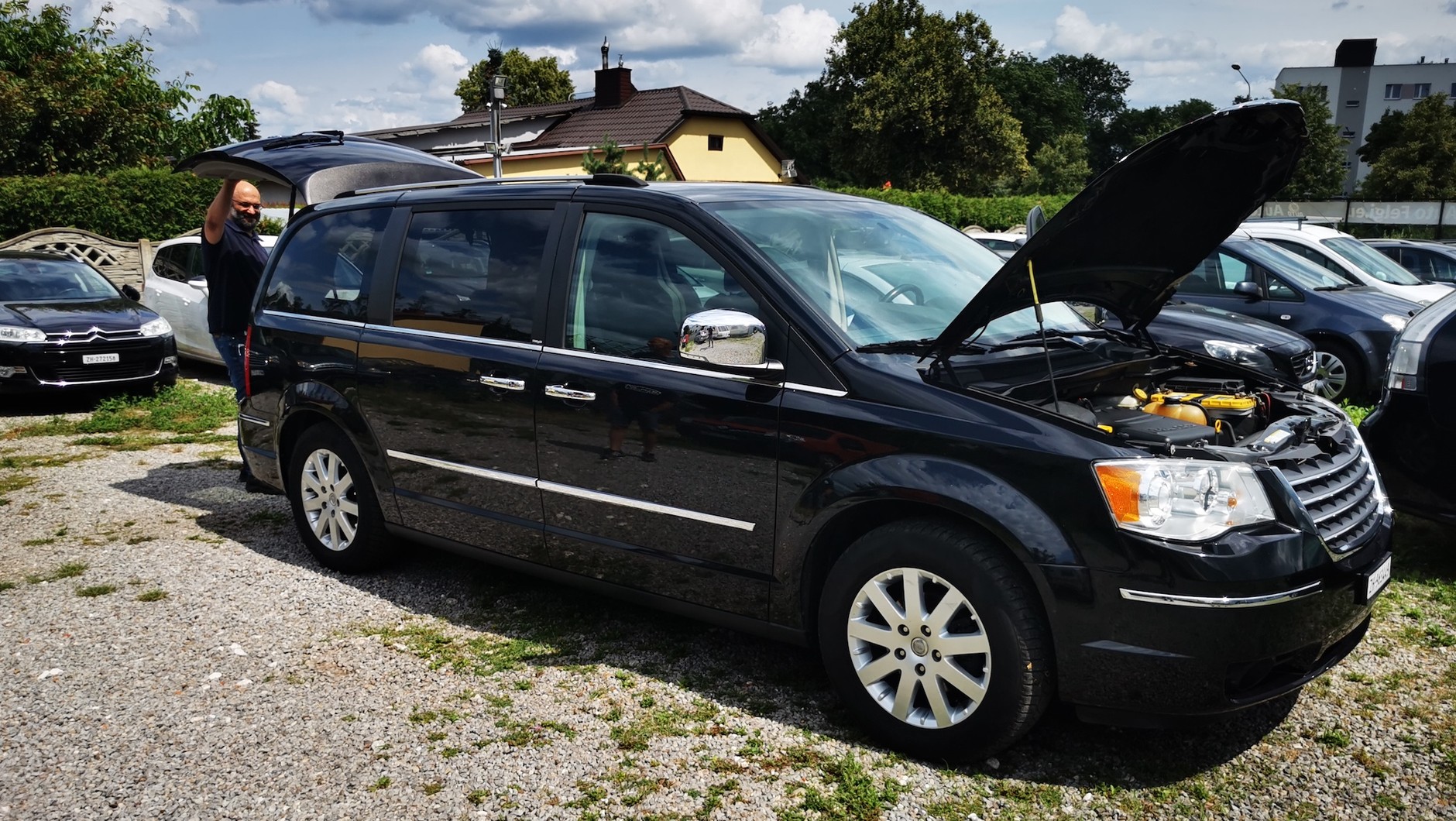 Całkiem ładne auto – przynajmniej jak na swój wiek i cenę