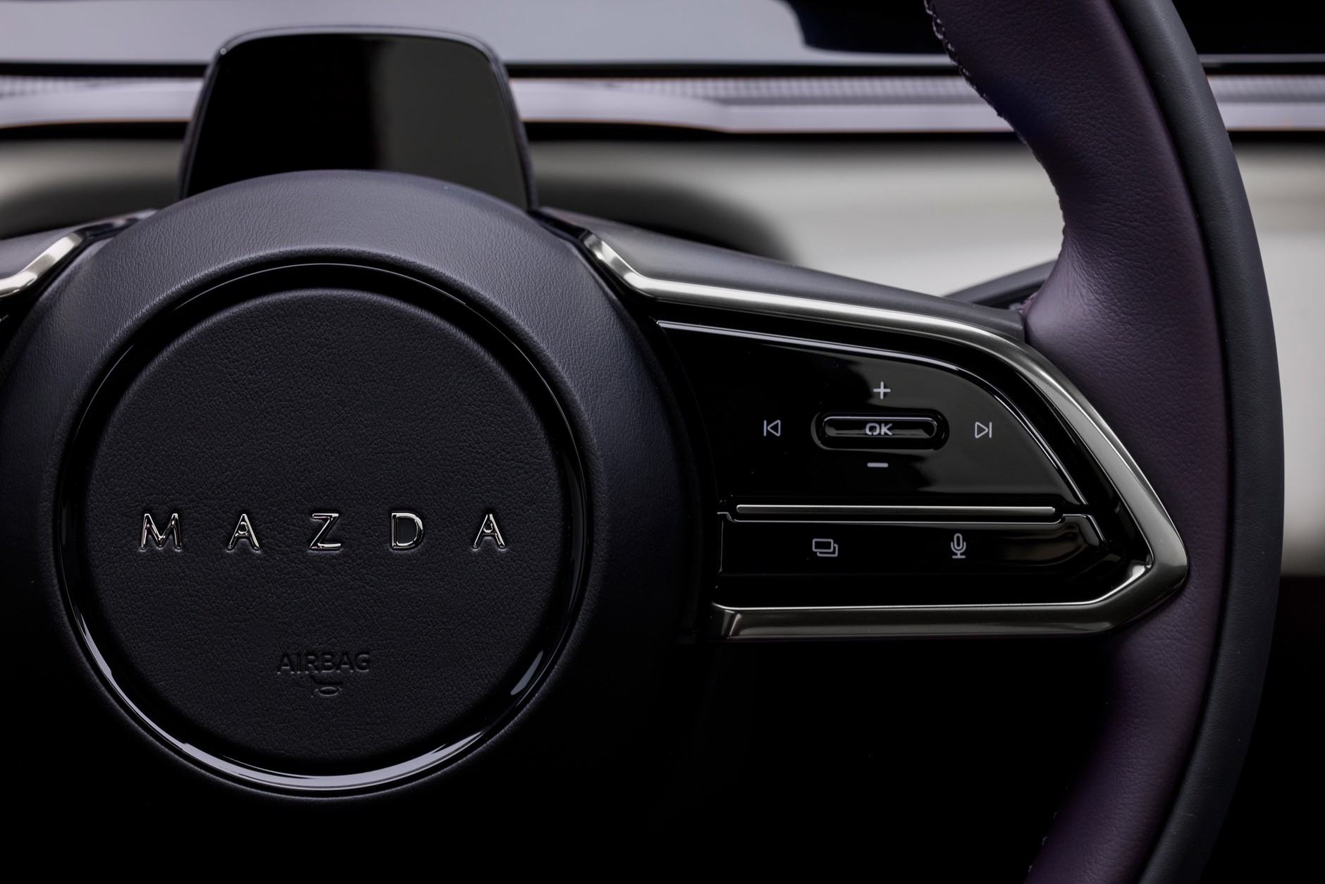 Mazda CX-6e