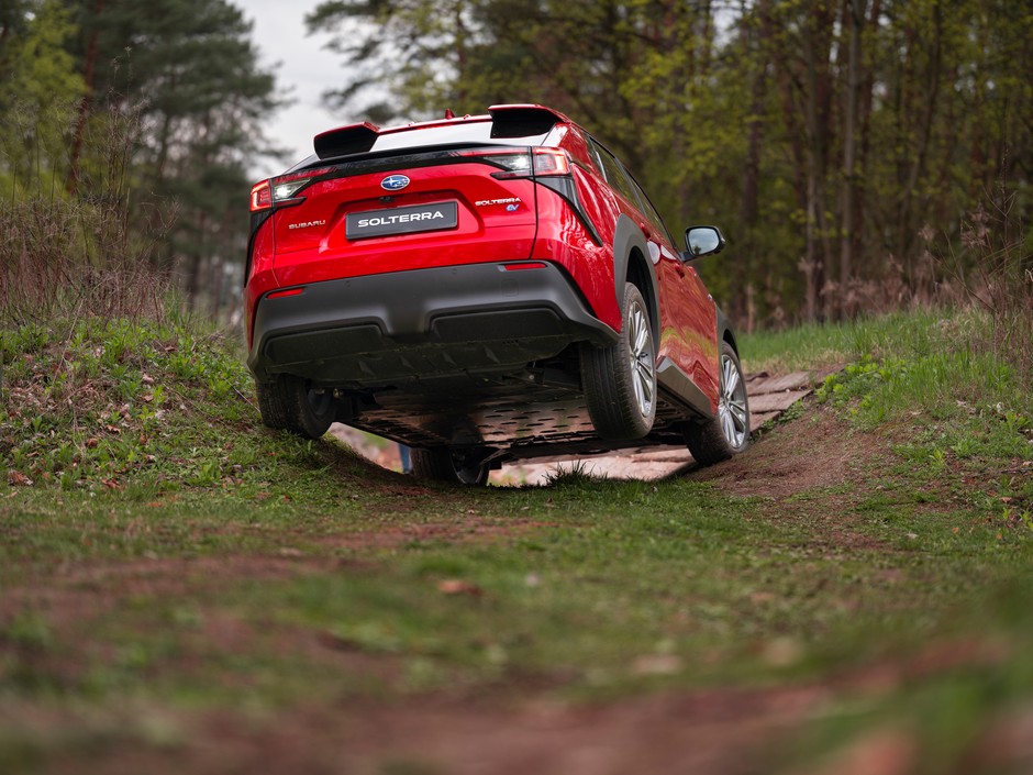 Subaru Solterra 2022 r. 1 generacja