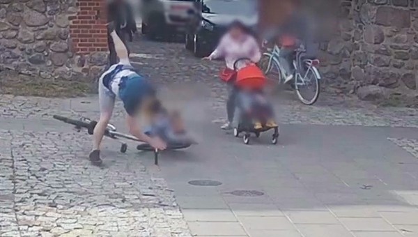 Rowerzysta staranował siedmiolatkę. Grozi mu nawet 30 tys. zł kary. Dramatyczne nagranie
