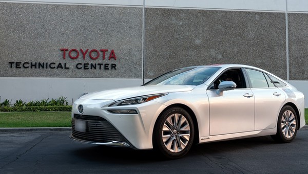 Toyota Mirai z nowym rekordem Guinnessa - 1360 km na jednym tankowaniu