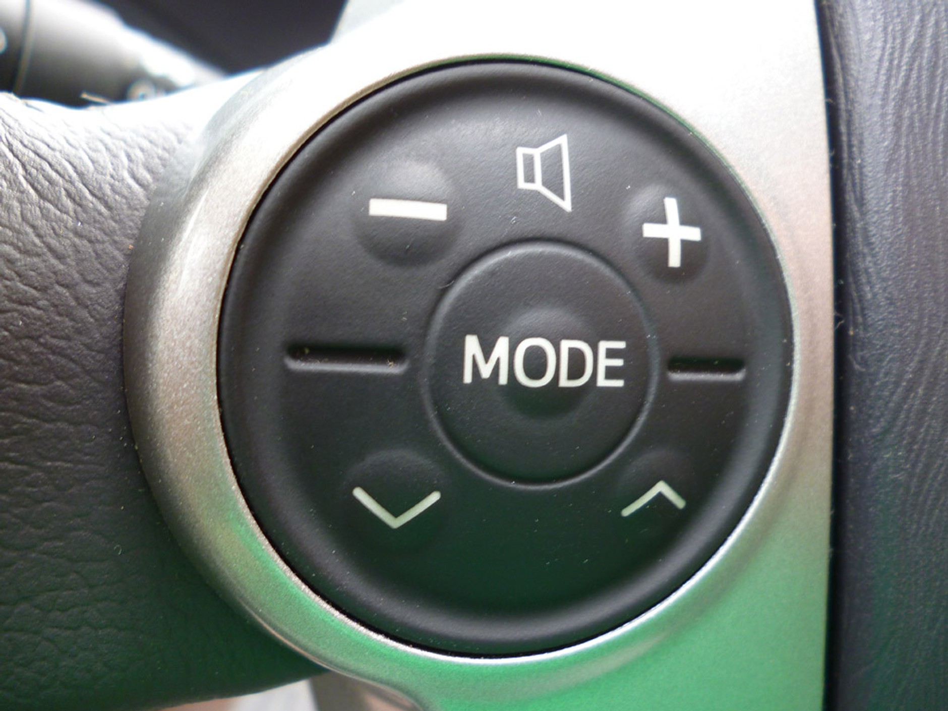 Mówisz hybryda, myślisz Prius