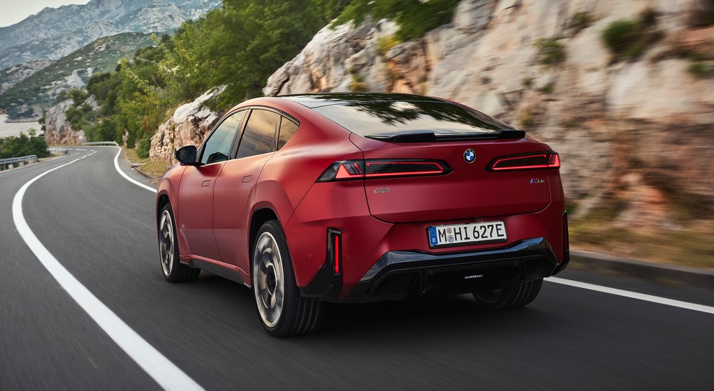 Nowe BMW iX4