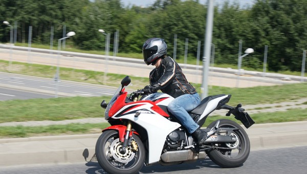 Honda CBR 600F: udany powrót kultowego ścigacza