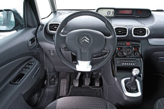 Kia Venga kontra reszta świata