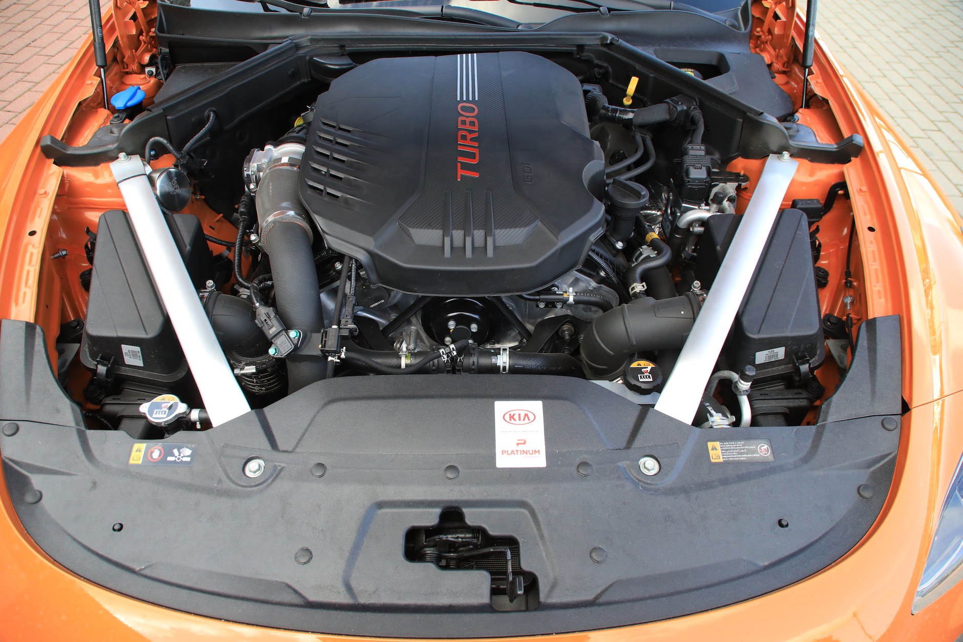 W 40 egzemplarzach modelu Kia Stinger konieczna będzie naprawa układu zasilania.