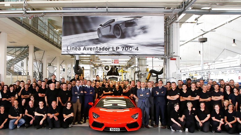 Lamborghini Aventador jak ciepłe bułeczki